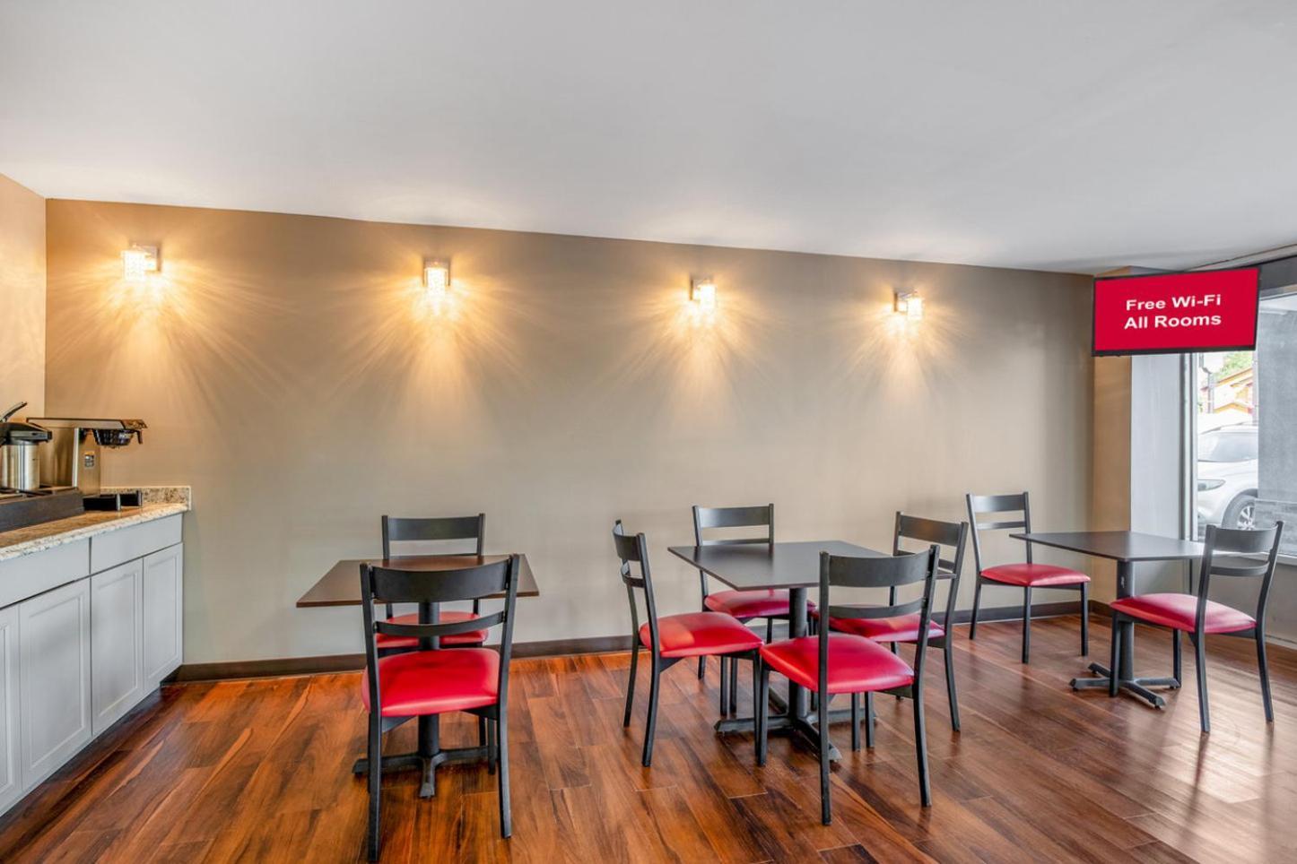 Red Roof Inn Richmond - Airport Sandston Bagian luar foto