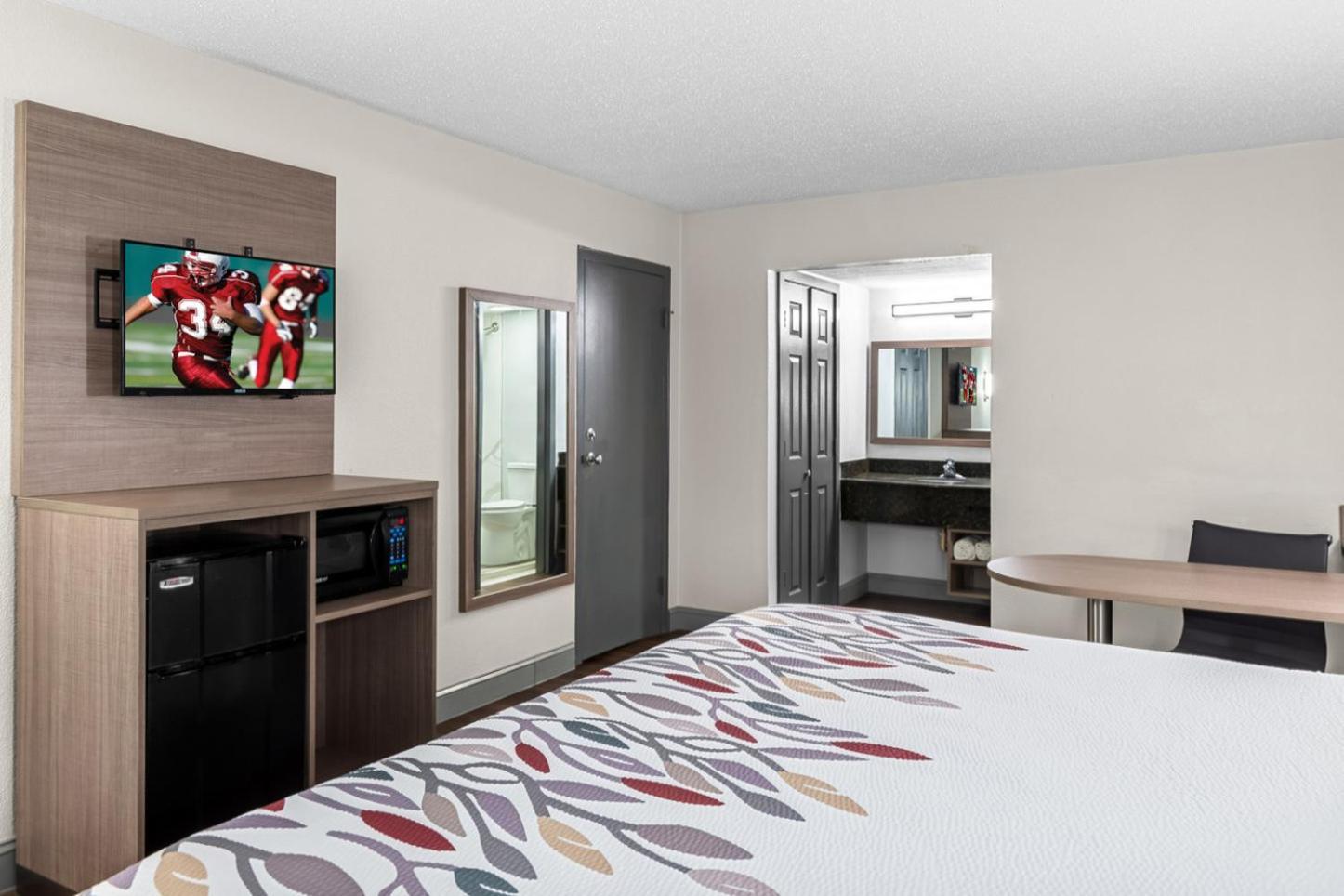 Red Roof Inn Richmond - Airport Sandston Bagian luar foto